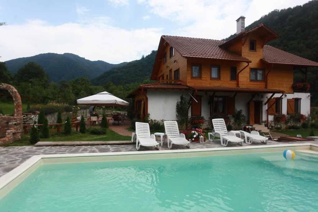 Gasthaus Maria Borlova Екстер'єр фото